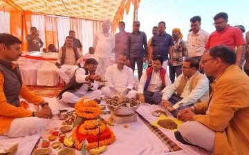 डाला: वर्षों की प्रतीक्षा के बाद सड़क निर्माण कार्य का शुभारंभ