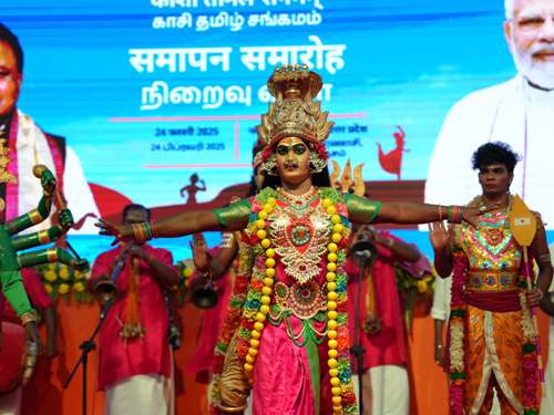 काशी तमिल संगमम का हुआ समापन : सांस्कृतिक कार्यक्रम में कलाकारों के गायन,वादन, नृत्य पर झूमें पर्यटक