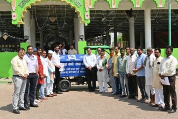 एनटीपीसी सीपत ने इंतेजामिया कमेटी दरगाह लूथरा शरीफ को प्रदान किया कचरा संग्रहण के लिये ई-रिक्शा