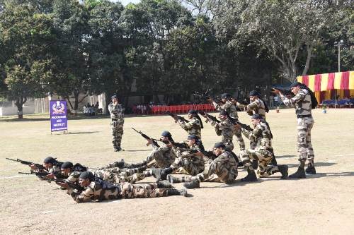 विभिन्न कार्यक्रमों के साथ सीआईएसएफ ने धूमधाम से मनाया 56 वां स्थापना दिवस