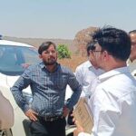 प्राथमिक विद्यालयों में सुचारू रूप से हो पठन पाठन कार्य,शिक्षक बच्चों के भविष्य साथ न करें खिलवाड़ – जिलाधिकारी