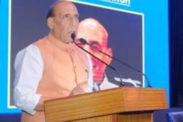 पहलगाम में कायराना आतंकवादी हमले के पीछे के लोगों को जल्द ही करारा जवाब मिलेगा – राजनाथ सिंह