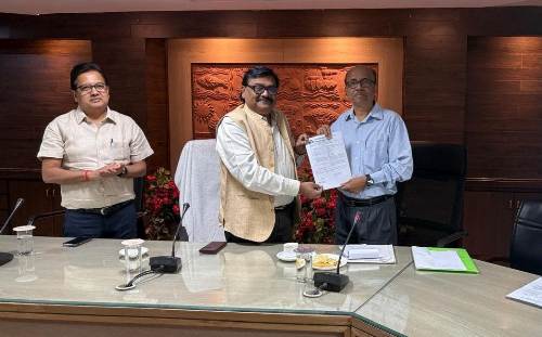 आईएसओ 9001:2015 मानक के अनुसार सीएमपीडीआई के क्यूएमएस लाइसेंस को जारी रखने की सिफारिश की गयी