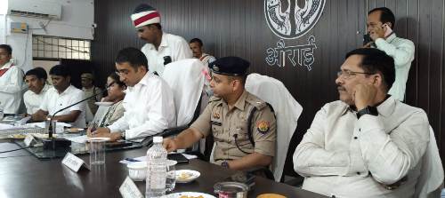 जनपद के सभी अधिकारी,कर्मचारी भ्रष्टाचार के प्रति जीरो टॉलरेंस की नीति पर करें कार्य – जिलाधिकारी
