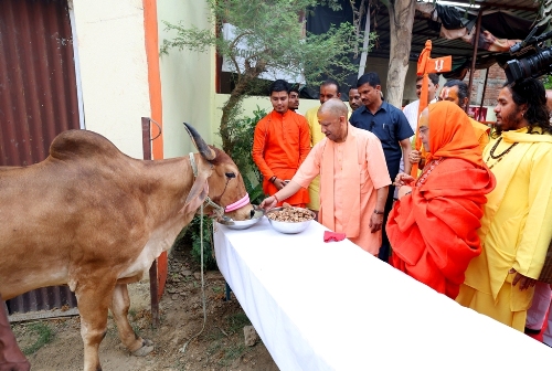 हमारी पीढ़ी सौभाग्यशाली है, जिसने समृद्ध विरासत को अपनी आंखों के सामने साकार रूप लेते हुए देखा – योगी आदित्यनाथ