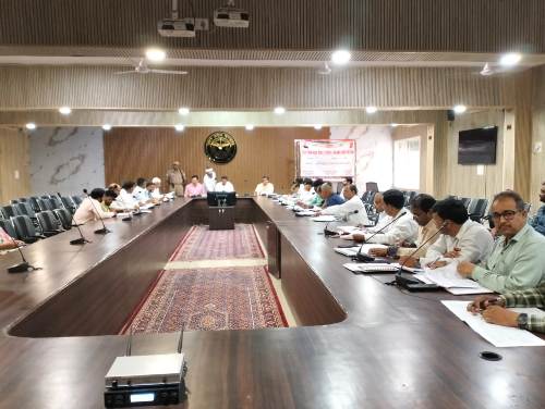 जिला स्वच्छ भारत मिशन ग्रामीण मैनेजमेंट कमेटी की जिलाधिकारी की अध्यक्षता में बैठक सम्पन्न