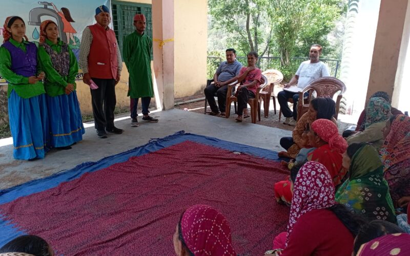 टीएचडीसी इंडिया लिमिटेड,पीपलकोटी द्वारा चमोली जनपद में पर्यावरण जागरूकता हेतु नुक्कड़ नाटक अभियान प्रारंभ