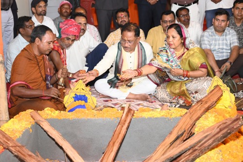 मुख्यमंत्री ग्राम दोकड़ा में भगवान जगन्नाथ मंदिर के प्राण प्रतिष्ठा कार्यक्रम में शामिल हुए