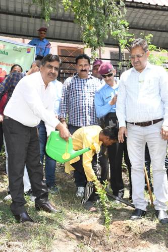 टीएचडीसी इंडिया लिमिटेड द्वारा स्वच्छता पखवाड़ा के अंतर्गत सियासैंण में वृक्षारोपण कार्यक्रम का आयोजन