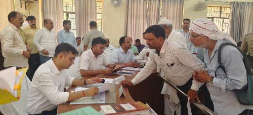जन शिकायतों के निस्तारण में किसी भी स्तर पर लापरवाही बर्दाश्त नहीं की जाएगी – सत्येन्द्र कुमार