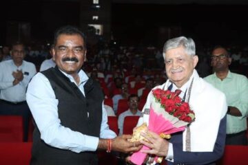 कोल इंडिया की स्वर्ण जयंती व्याख्यान श्रृंखला में शामिल हुए पूर्व जनरल वेद प्रकाश मलिक