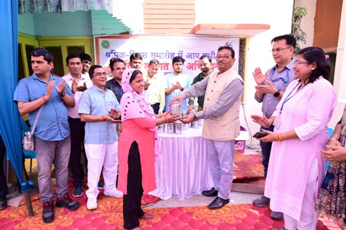 एनटीपीसी ऊंचाहार में इंटक यूनियन के संयोजन में अंतरराष्ट्रीय श्रमिक दिवस समारोह पूर्वक मनाया गया