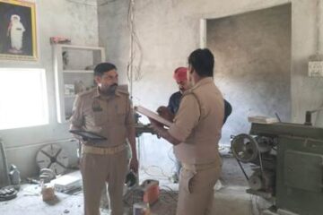 मशीनरी के दुकान का शटर तोड़कर लाखों रुपये का सामान चोरी  