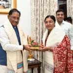 मुख्यमंत्री से केंद्रीय महिला एवं बाल विकास राज्य मंत्री श्रीमती सावित्री ठाकुर ने की सौजन्य मुलाकात