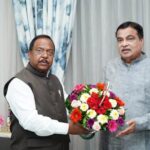 मंत्री रामविचार नेताम ने केन्द्रीय सड़क परिवहन मंत्री  नितिन गडकरी से नागपुर में की सौजन्य मुलाकात