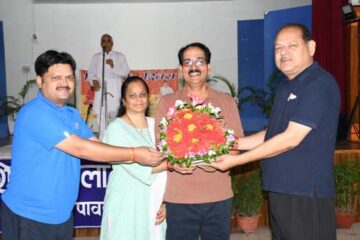 रेनू सागर पैराडाइज ऑडिटोरियम में अंतर्राष्ट्रीय योग दिवस संपन्न