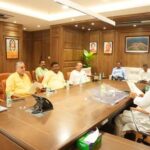 प्रदेश में पर्यटकों,श्रद्धालुओं की बढ़ती संख्या को देखते हुए उनके ठहरने की उपयुक्त व्यवस्था की जाए – जयवीर सिंह