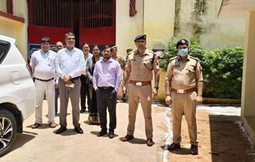जनपद न्यायाधीश के साथ डीएम एसपी ने किया जिला कारागार का निरीक्षण 
