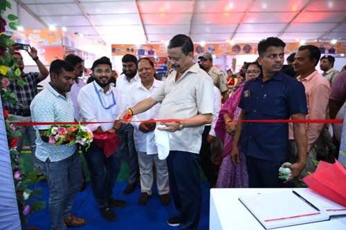 ओडिशा सरकार के  राजस्व मंत्री द्वारा विकास मेला 2025 में सेल, राउरकेला इस्पात सयंत्र के मंडप का उद्घाटन