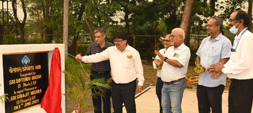 आई एस पी के परिसर में पहली बार एक बास्केटबॉल कोर्ट का निर्माण