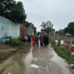 नगर वासियों को घर से बाहर निकलने में हो रही समस्या,नाली जाम, जलजमाव से लोग परेशान