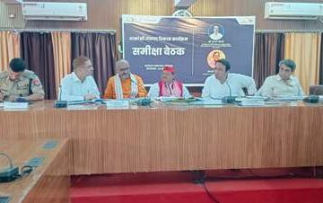 केन्द्रीय मंत्री कौशल विकास और उद्यमशीलता जयन्त चौधरी ने आकांक्षी विकास कार्यक्रमों की समीक्षा की