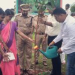 एक पेड़ मां के नाम ऐसे चल रहा है अभियान,नौगढ़ में अफसरों ने हरितमा की दिखाई मिसाल 