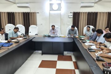 सीएम डैश बोर्ड पर खराब रैंकिंग पर विभागाध्यक्ष पर होगी कार्रवाई – जिलाधिकारी