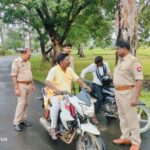जलेबिया मोड़ से ही शुरू हो गई सख़्त निगरानी,आधार से होगी पहचान