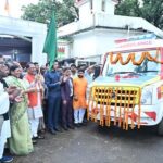 मुख्यमंत्री विष्णु देव साय ने आधुनिक एम्बुलेंस को दिखायी हरी झंडी : ग्रामीण इलाकों को मिलेगा आपातकालीन स्वास्थ्य लाभ