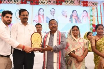 आकांक्षी विकासखंड शंकरगढ़ ने रचा कीर्तिमान: कृषि मंत्री