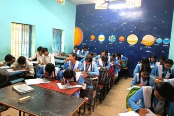 युक्तियुक्तकरण से स्कूलों में लौटी रौनक…