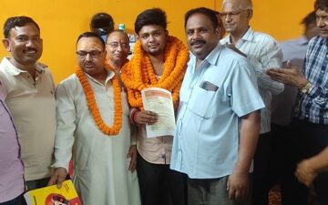 अखिल भारतीय हमारा समाज पार्टी के नगर इकाई  कमेटी की  बैठक 