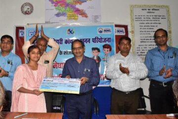 उज्ज्वल भविष्य : केरेडारी की ऊर्जा और उम्मीदों को दे रही रौशनी”