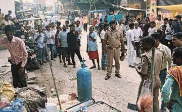 गुंबारे में गैस भरते समय फटी गैस की टंकी दो घायल 
