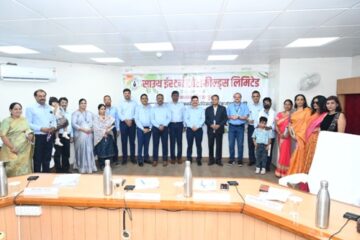 एसईसीएल मुख्यालय के 8 कर्मियों को भावभीनी विदाई दी गयी