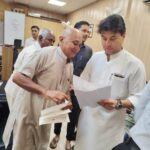 जनहित की समस्याओं को लेकर सिंधिया से मिले भाजपा मंत्री