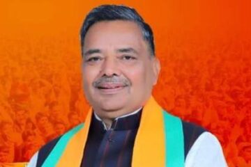 विदुर कुटी का सर्वांगीण विकास हो जाने से यह क्षेत्र प्रमुख पर्यटन गंतव्य के रूप में उभर कर आएगा – जयवीर सिंह