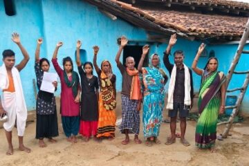 प्रधानमंत्री आवास की नहीं हो रही है सुनवाई , क्षुब्ध लोगों ने किया जोरदार प्रदर्शन