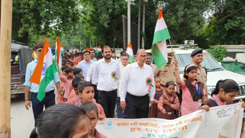 हर घर तिरंगा अभियान के अंतर्गत जनपद में निकाली गई भव्य तिरंगा यात्रा एवं मोटरसाइकिल रैली