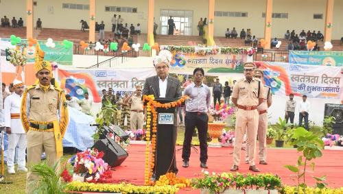 एनटीपीसी खरगोन परिसर में स्वतंत्रता दिवस बड़े ही उत्साह और देशभक्ति के साथ मनाया गया