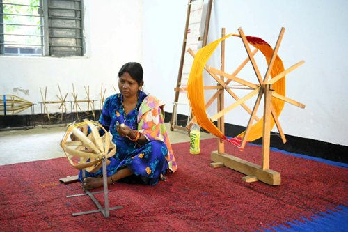 ओडिशा के बुनकरों और बुनाई का उत्सव : दीपिका हस्तकरघा