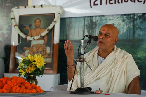 हमें साधु और सैनिक दोनों के कर्तव्यों को करना है – औघड़ गुरुपद संभव राम जी
