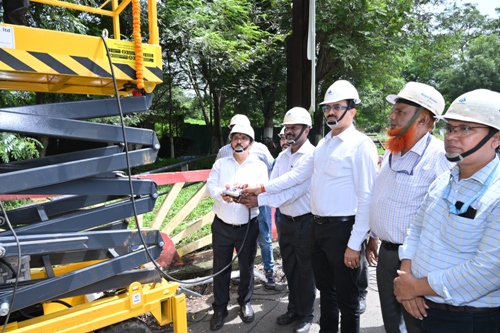 बीएसएल में नई सीज़र लिफ्ट का उद्घाटन