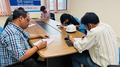 एनटीपीसी खरगोन में हिंदी पखवाड़े के अन्तर्गत निबंध प्रतियोगिता का आयोजन