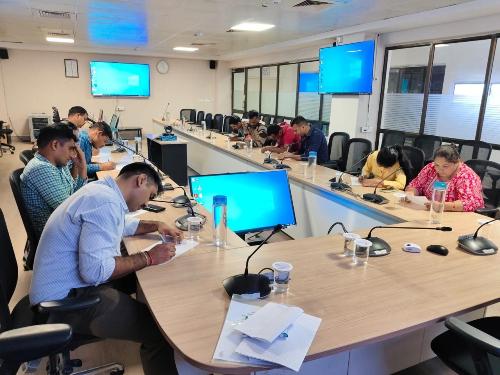 हिंदी पखवाड़ा के अंतर्गत एनटीपीसी खरगोन में श्रुतलेखन एवं नारा लेखन प्रतियोगिता का आयोजन