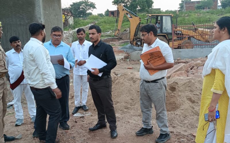 पार्क में घटिया निर्माण सामग्री के उपयोग की एसडीएम व एक्सियन ने की जांच