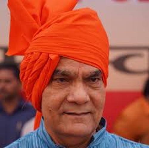 राजनीतिक विरोधियों को साध गए ए.के. शर्मा, रायबरेली की राजनीति में बिछा दी नई बिसात