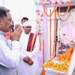 मुख्यमंत्री विष्णु देव साय ने दिवंगत चन्दन बाई जी को दी श्रद्धांजलि