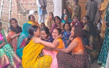 छठ घाट जाते समय अज्ञात वाहन की टक्कर से दो महिलाओं और एक बच्चे की मौत